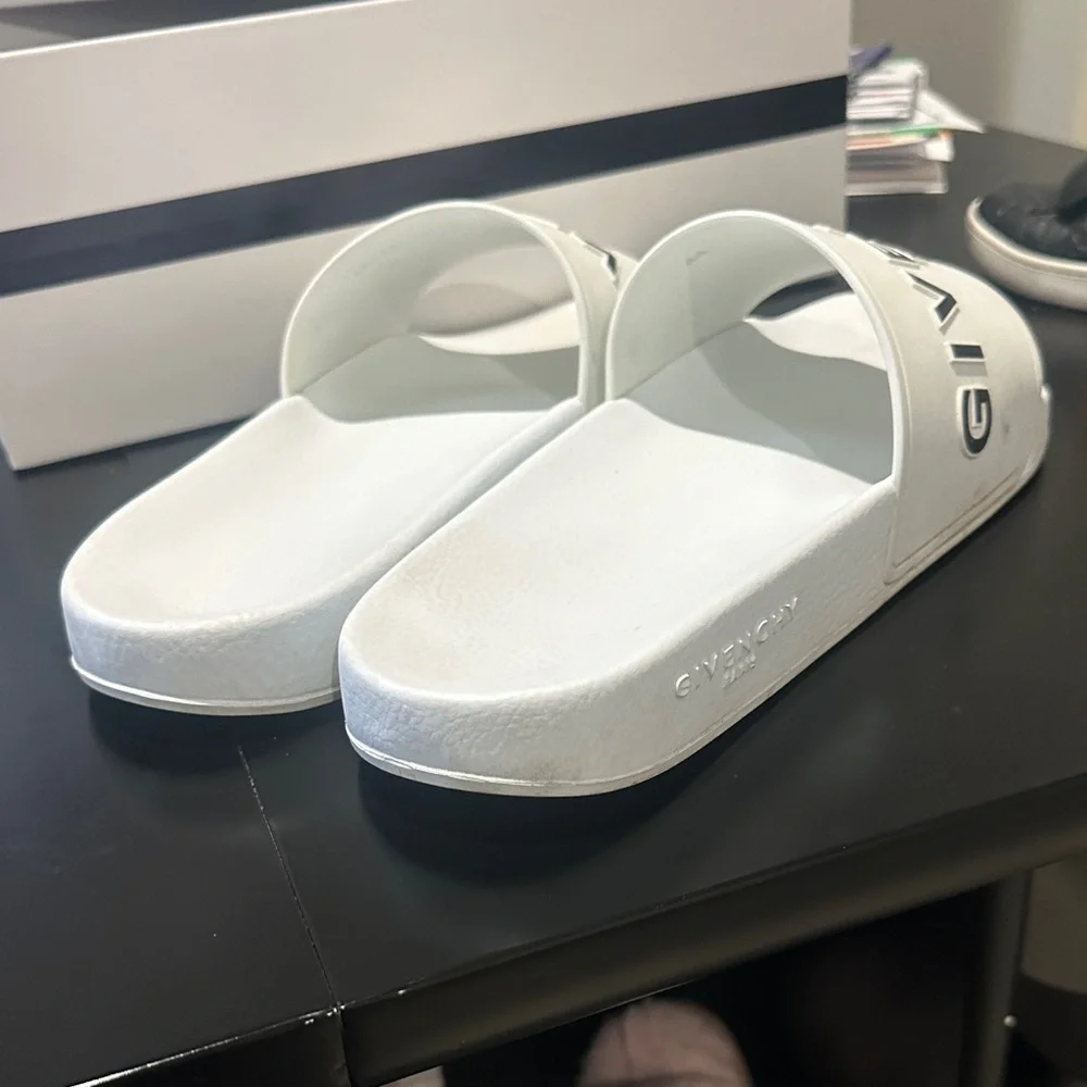 Givenchy White Logo Slide Sandals - Picture 4 of 7